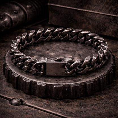 Brazalete IRON VOID