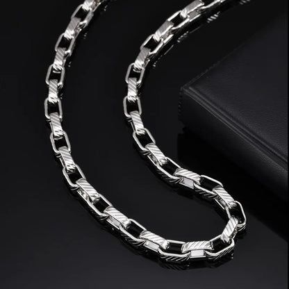Set de Collar y Brazalete DOMINUM