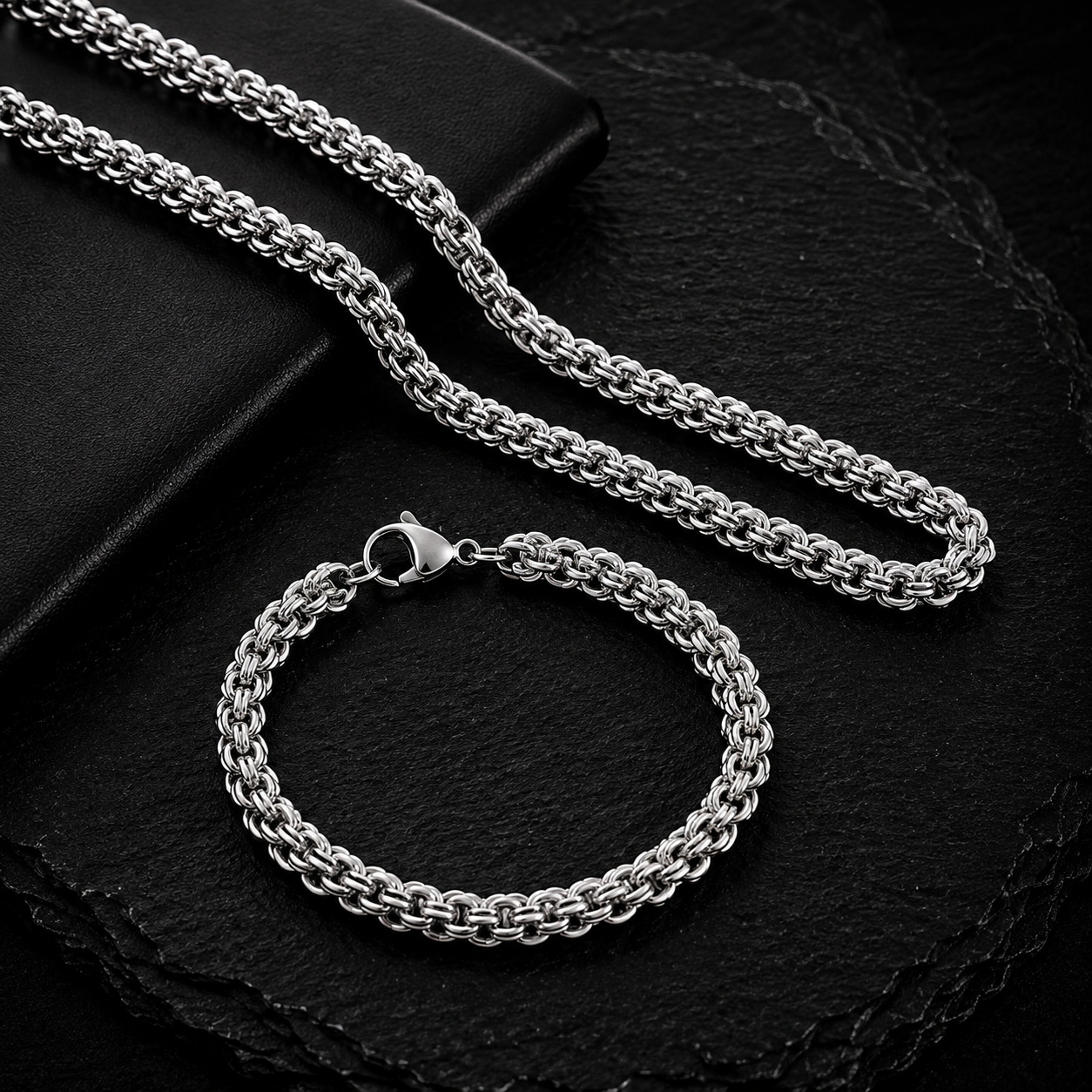 Set Collar y Brazalete THORNED LINK