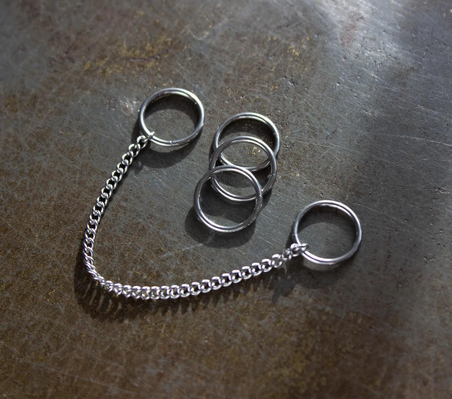 Abraza Lóbulo DUSK RINGS