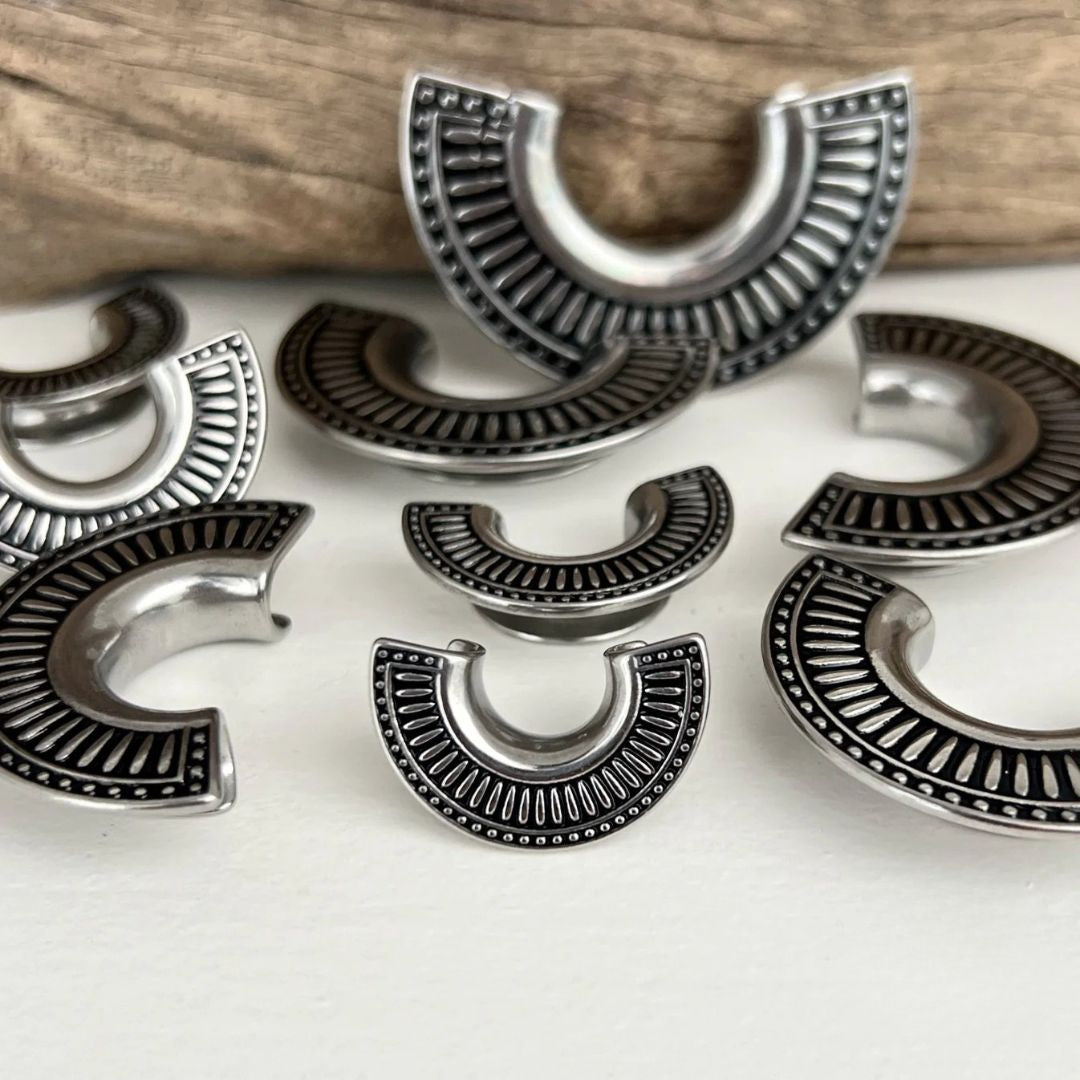 Set Saddle Lobe ANCESTRAL